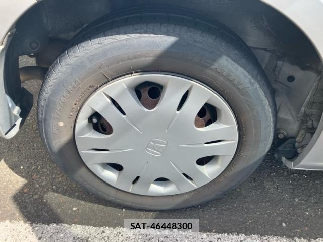 Honda FIT 2008-01 8829046-14