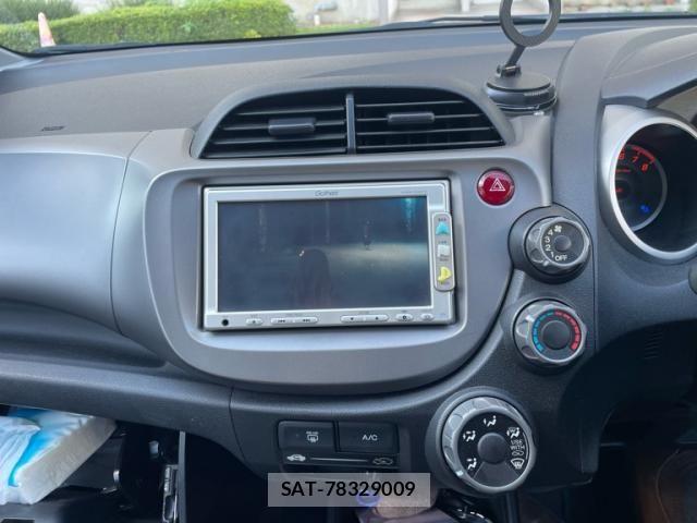 Honda FIT 2010-09 8829053-14