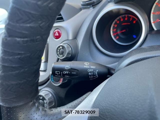 Honda FIT 2010-09 8829053-16