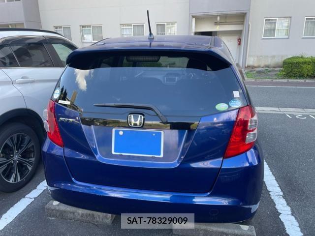 Honda FIT 2010-09 8829053-3
