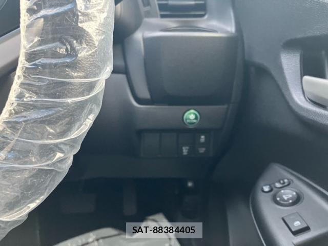 Honda FIT 2016-05 8829040-15