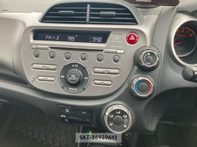 Honda FIT 2009-06 8829052-13