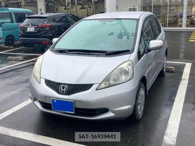 Honda FIT 2009-06 8829052-1