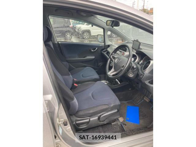 Honda FIT 2009-06 8829052-8