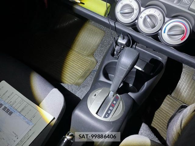 Honda FIT 2007-09 8829047-20
