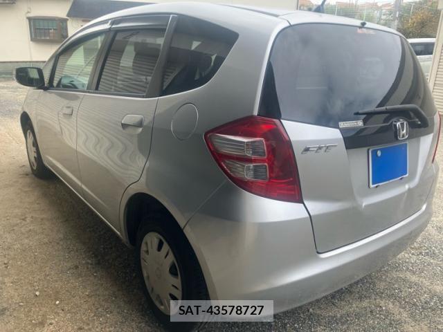 Honda FIT 2009-11 8829049-5