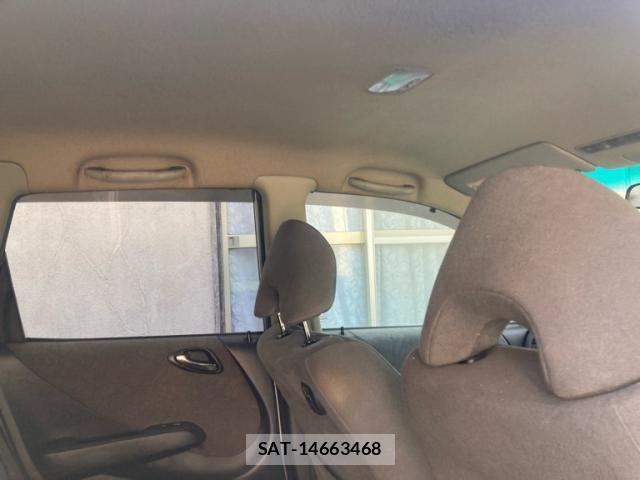 Honda FIT 2002-03 8829051-11