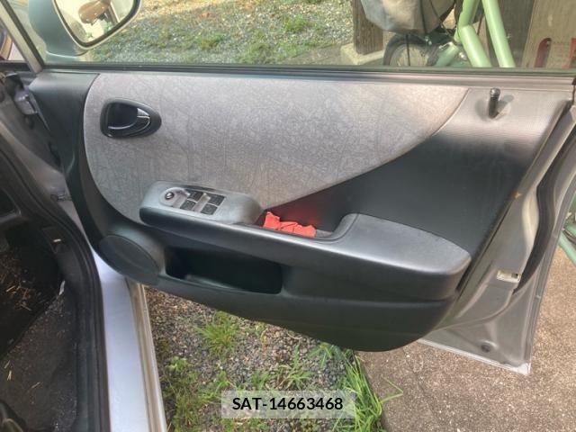 Honda FIT 2002-03 8829051-12