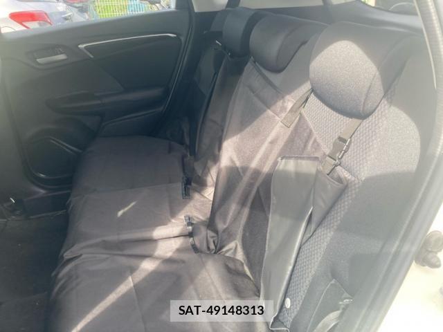 Honda FIT 2017-11 8829037-10