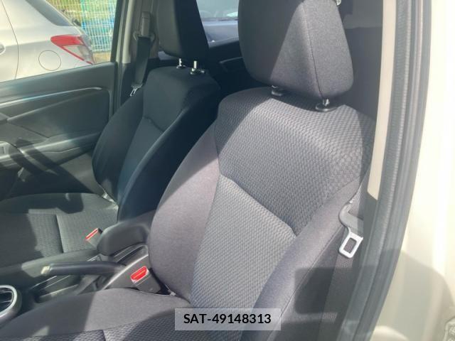 Honda FIT 2017-11 8829037-11