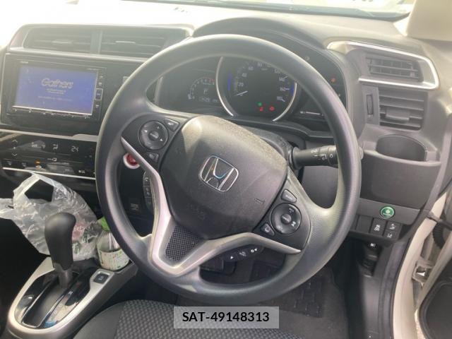 Honda FIT 2017-11 8829037-16