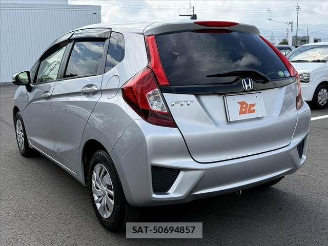 Honda FIT 2016-10 8848988-12