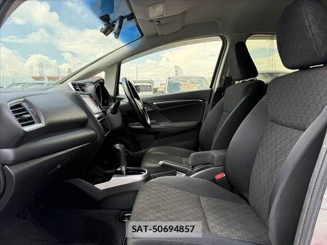 Honda FIT 2016-10 8848988-16