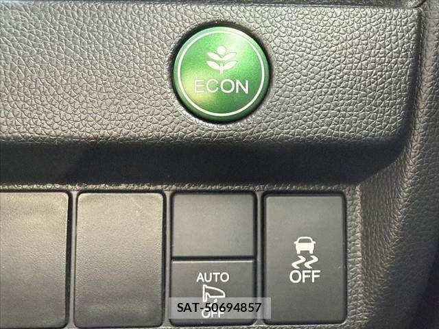 Honda FIT 2016-10 8848988-28