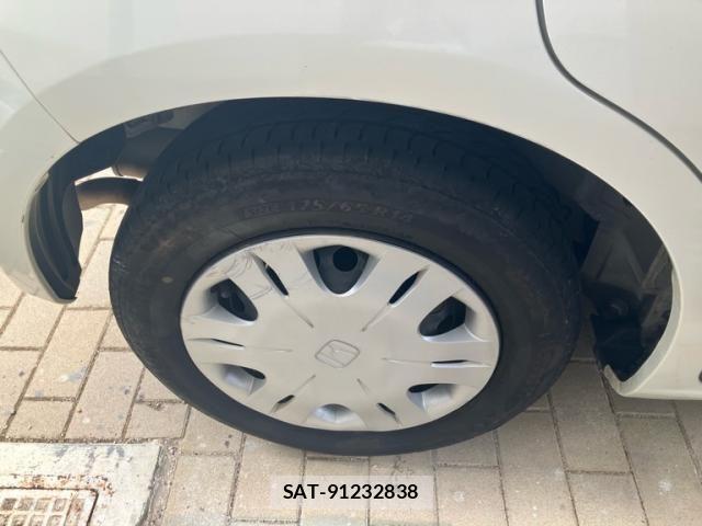 Honda FIT 2010-08 8849000-4
