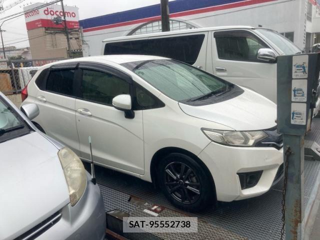 Honda FIT 2015-03 8848996-2