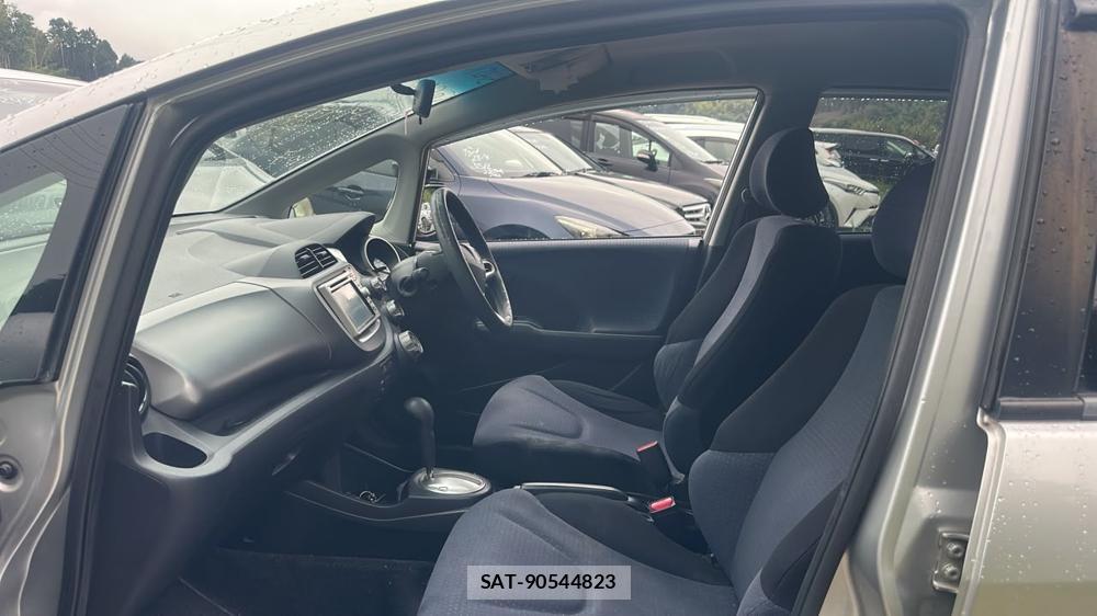 Honda FIT 2010/03 8754007-10