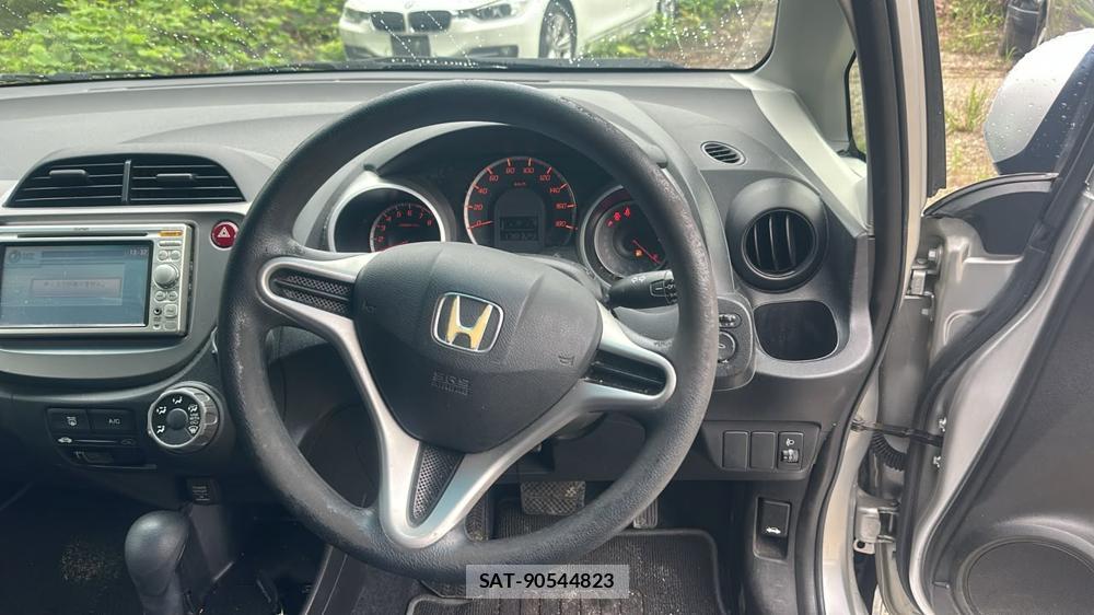 Honda FIT 2010/03 8754007-13