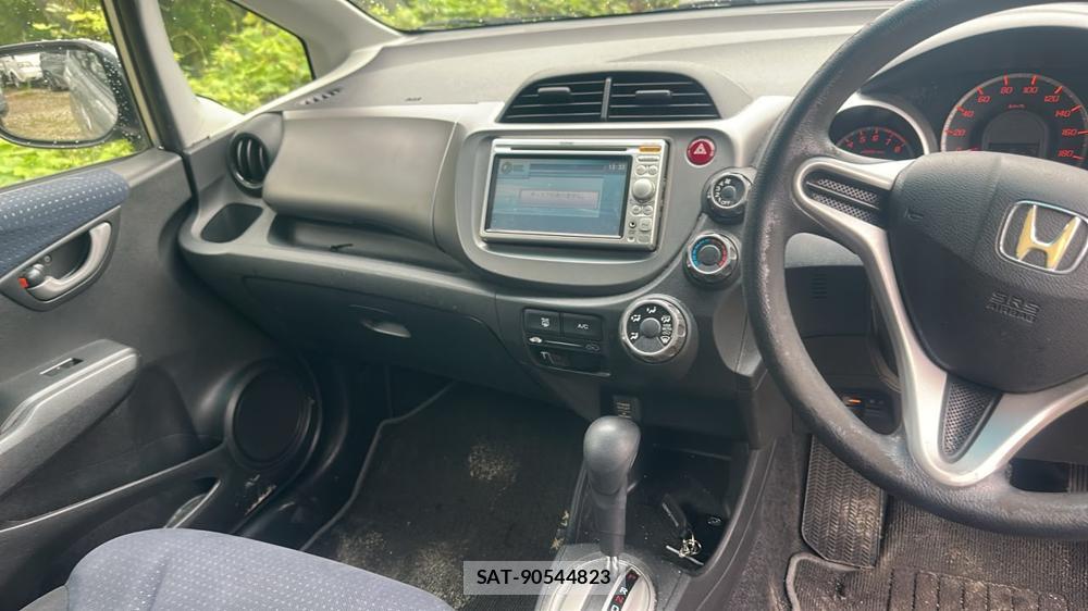Honda FIT 2010/03 8754007-15