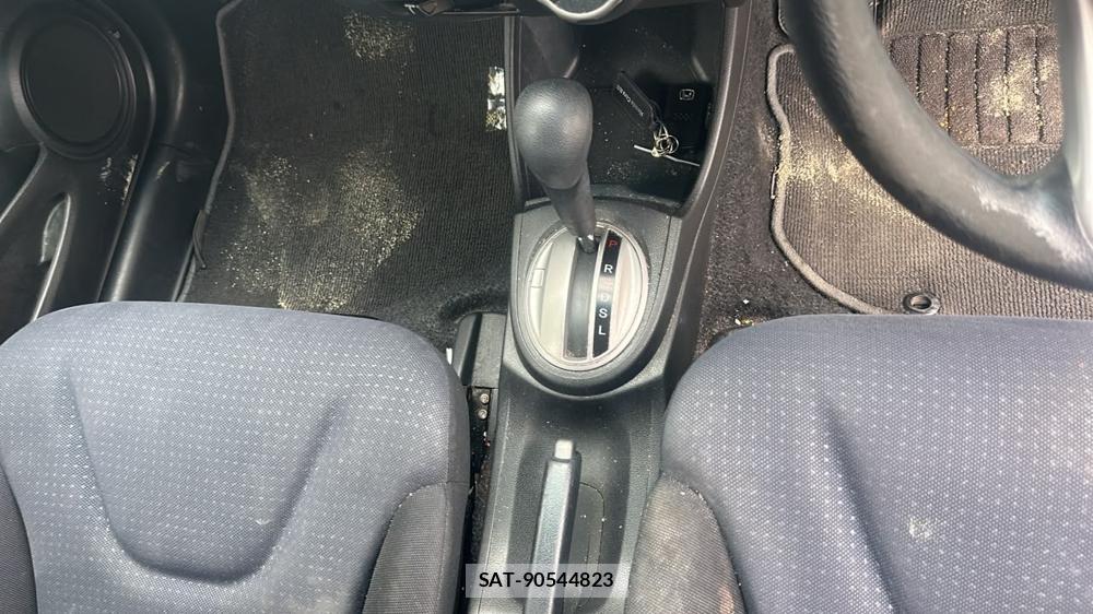 Honda FIT 2010/03 8754007-17