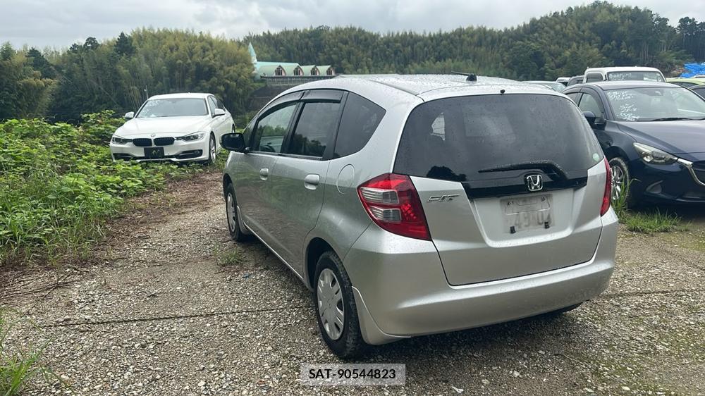 Honda FIT 2010/03 8754007-2
