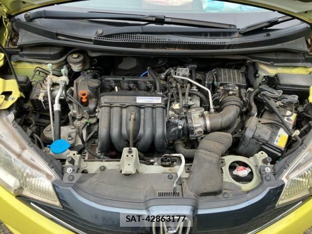 Honda FIT 2014-02 8848995-6