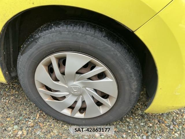 Honda FIT 2014-02 8848995-7