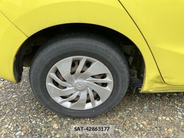 Honda FIT 2014-02 8848995-8