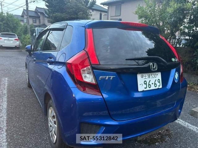 Honda FIT 2017-04 8848989-1