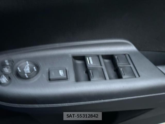 Honda FIT 2017-04 8848989-21