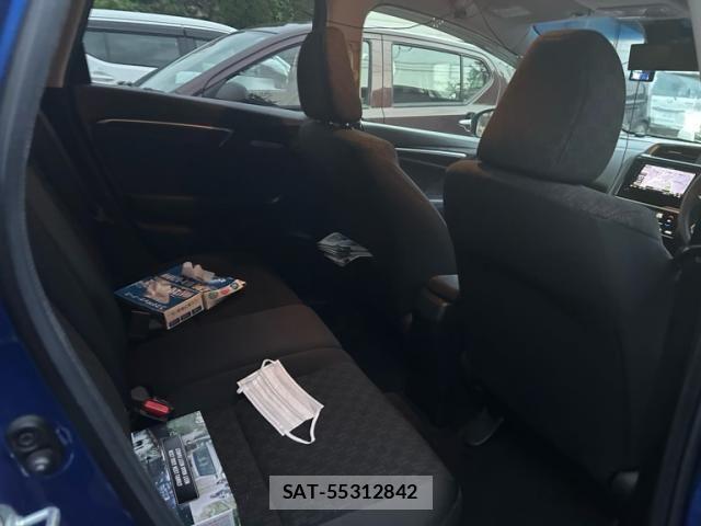 Honda FIT 2017-04 8848989-22