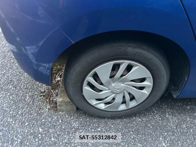 Honda FIT 2017-04 8848989-5