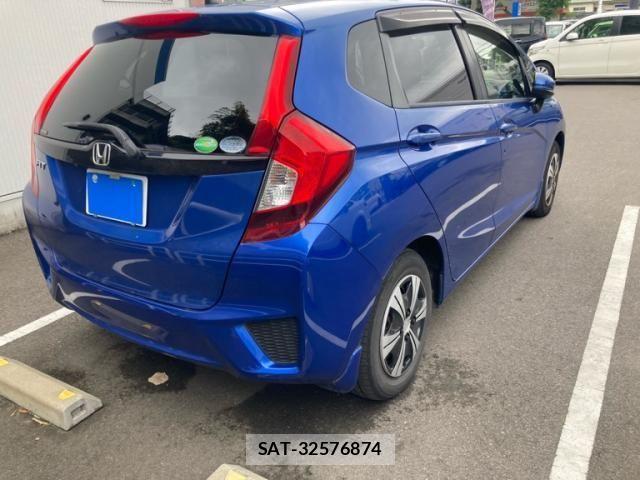 Honda FIT 2014-08 8870995-4