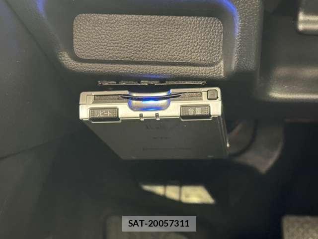 Honda FIT 2013-10 8870992-15
