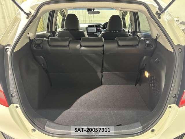 Honda FIT 2013-10 8870992-26