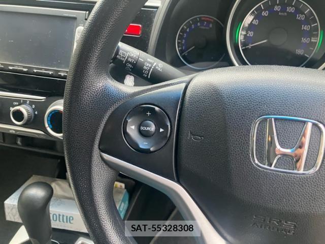 Honda FIT 2013-09 8879740-12