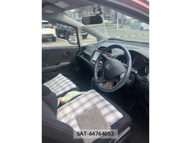 Honda FIT 2010-08 8879751-12