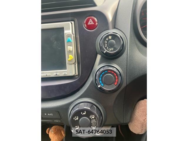 Honda FIT 2010-08 8879751-20