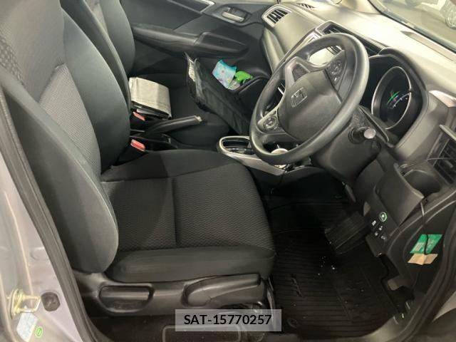 Honda FIT 2019-11 8879737-11