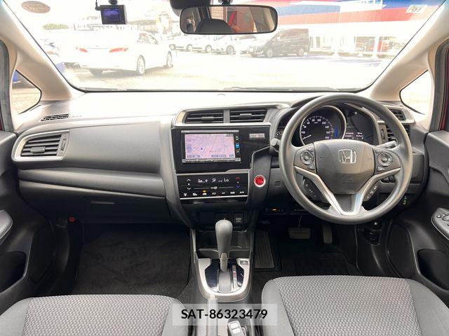 Honda FIT 2017-10 8879735-9