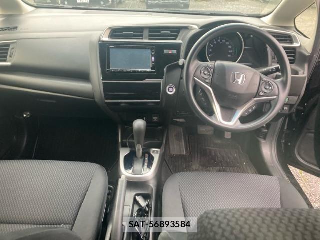 Honda FIT 2017-11 8879733-11