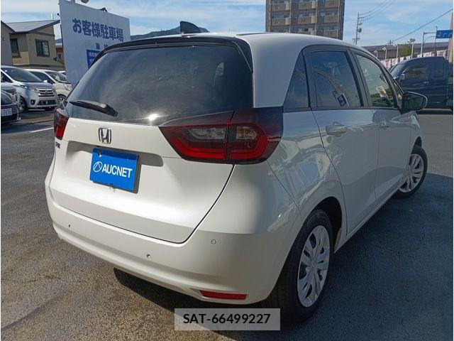 Honda FIT 2024-07 8879734-2