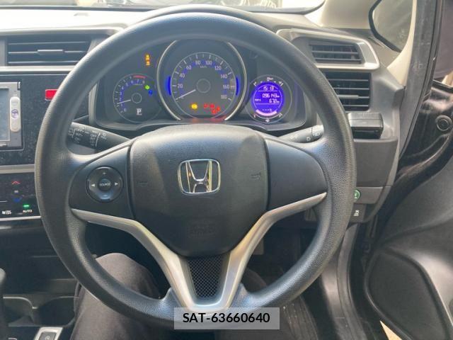 Honda FIT 2013-10 8879742-14