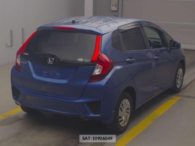Honda FIT 2015-07 8875907-1