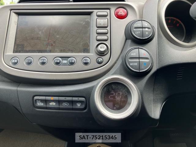 Honda FIT 2009-12 8883617-17