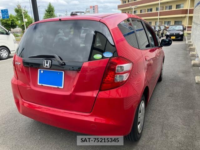 Honda FIT 2009-12 8883617-3