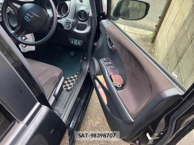 Honda FIT 2012-08 8883616-15