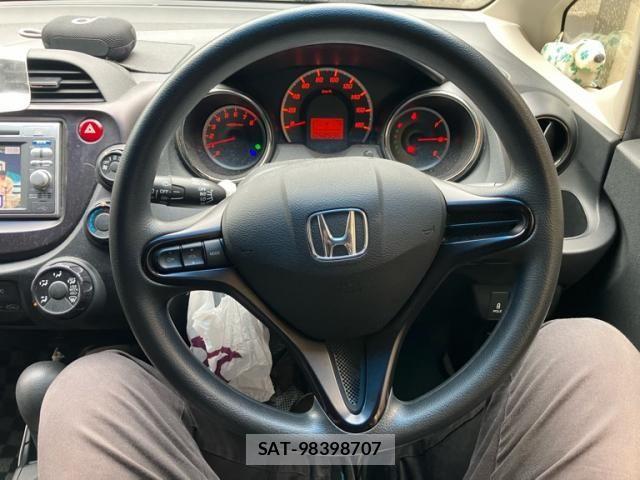 Honda FIT 2012-08 8883616-19
