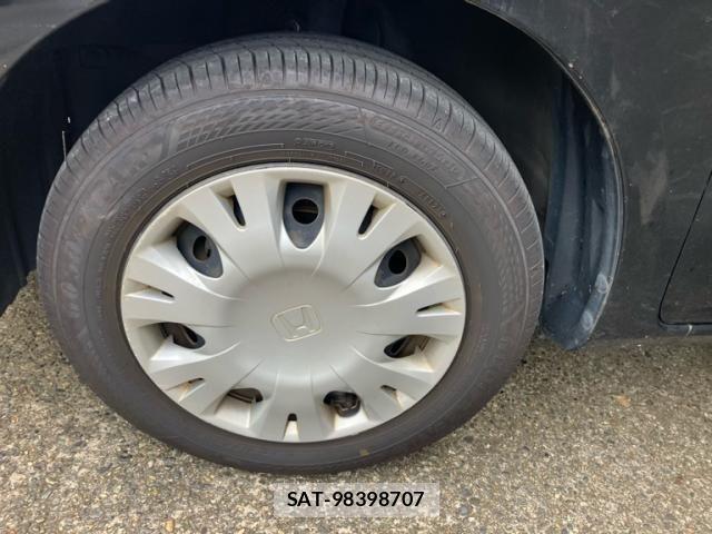 Honda FIT 2012-08 8883616-7