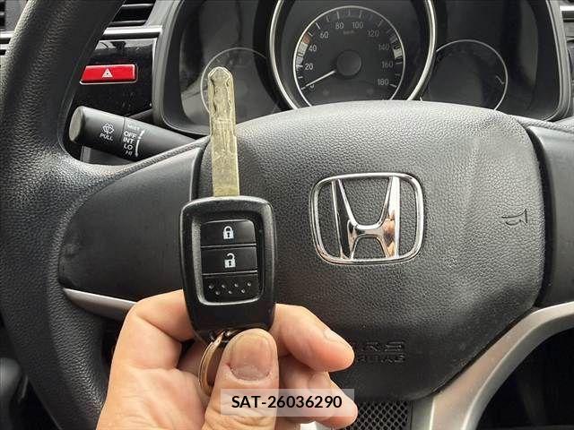 Honda FIT 2015-10 8883614-2